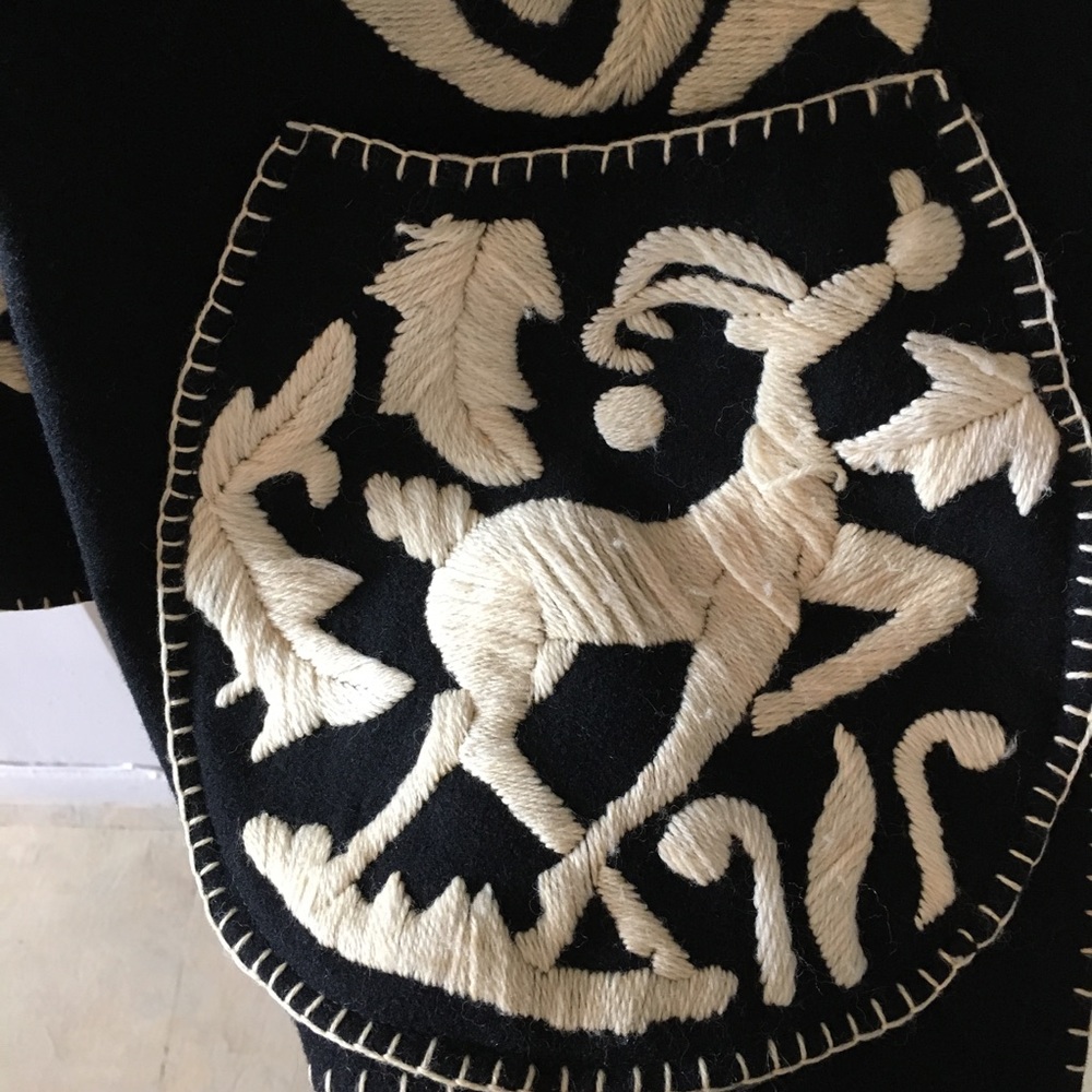 HOLIDAY WINTER embroidered black jacket loose wool deer PONCHO COAT - Picture 6 of 7